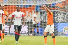 25-26赛季英超联赛五轮战罢，利物浦五分优势领跑，狼队0分垫底